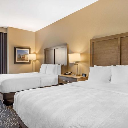Best Western Columbia River Waterfront Hotel אסטוריה מראה חיצוני תמונה