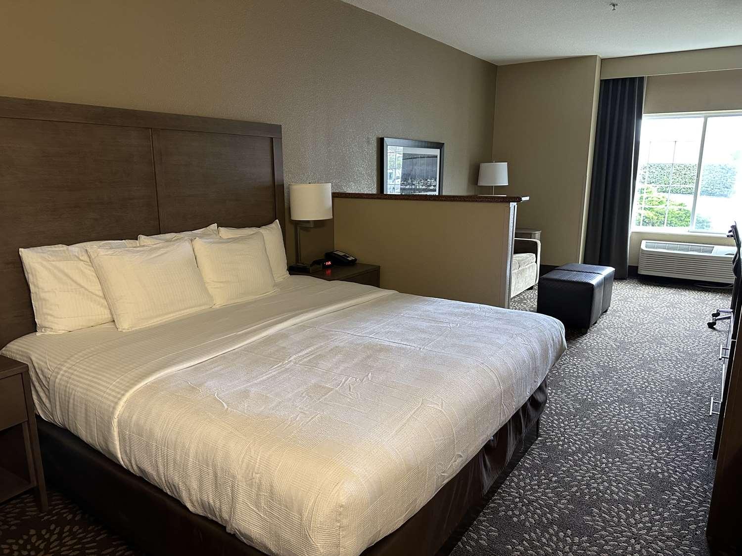 Best Western Columbia River Waterfront Hotel אסטוריה מראה חיצוני תמונה