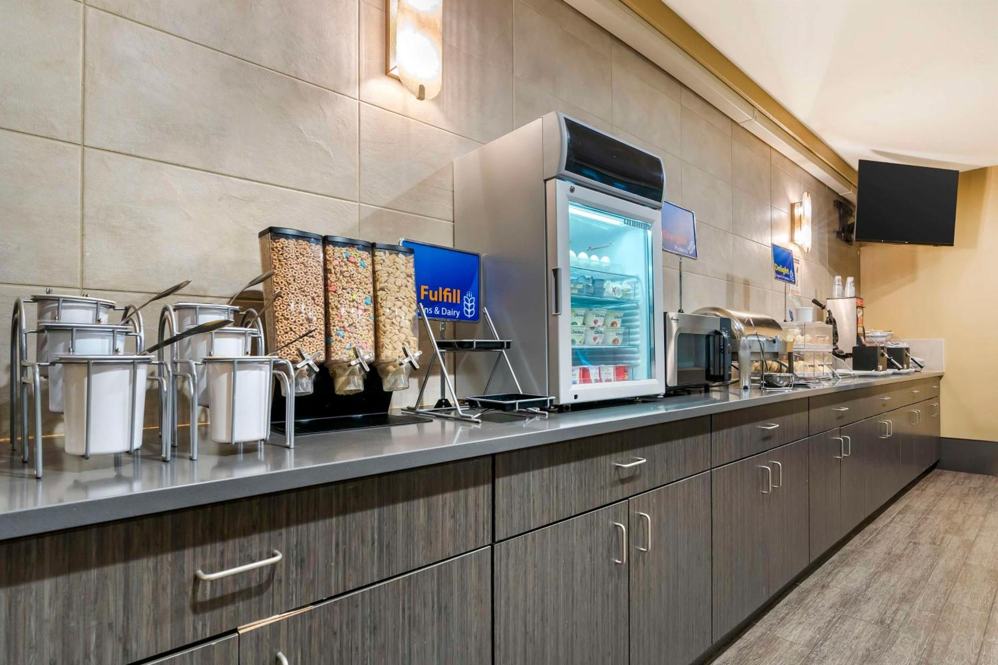 Best Western Columbia River Waterfront Hotel אסטוריה מראה חיצוני תמונה