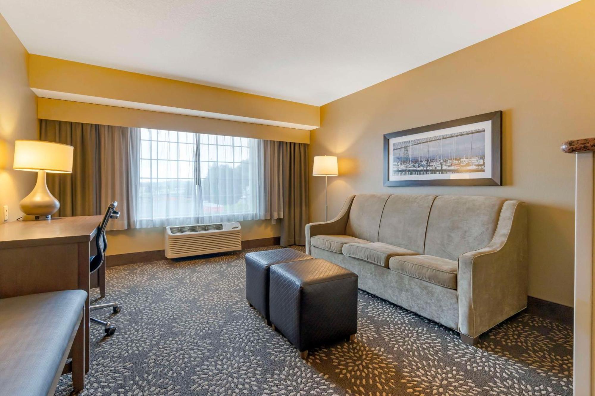 Best Western Columbia River Waterfront Hotel אסטוריה מראה חיצוני תמונה