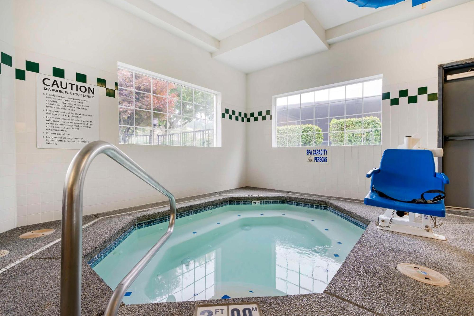 Best Western Columbia River Waterfront Hotel אסטוריה מראה חיצוני תמונה